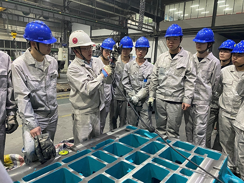 深入开展校企合作育人模式九州网页版机械工程系组织学生开展校外实习