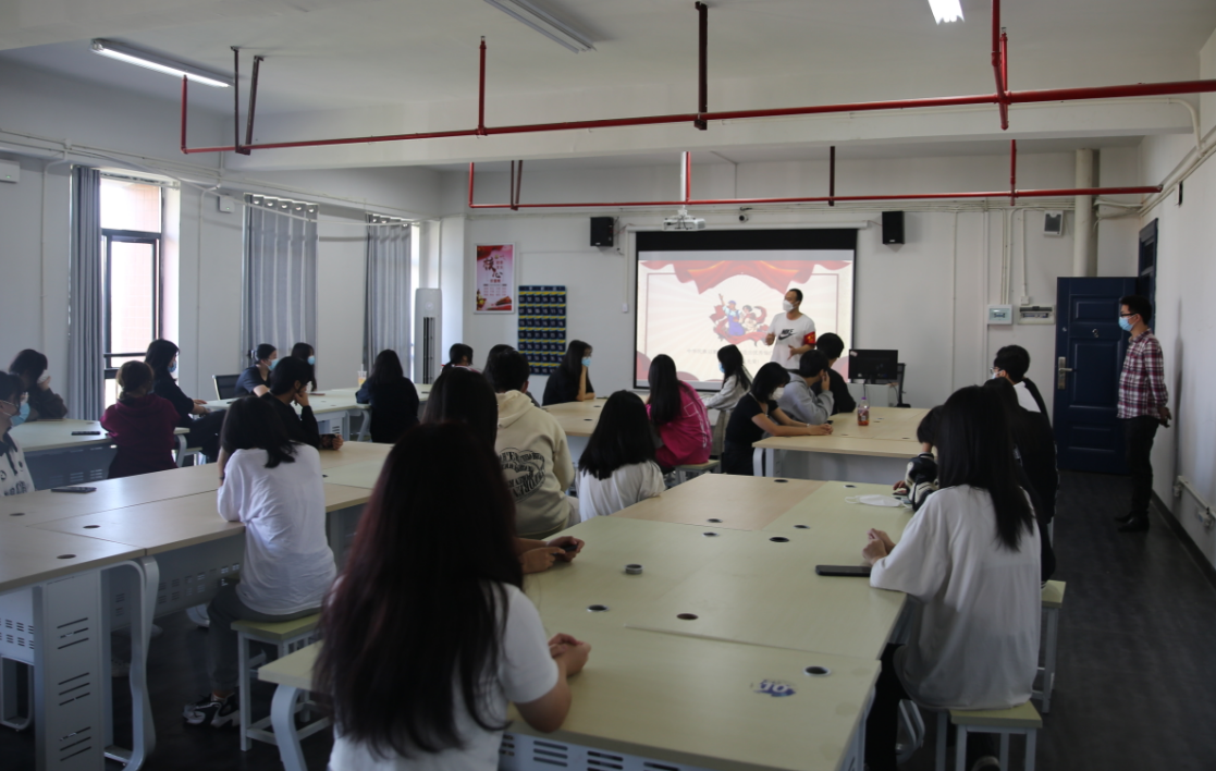 齐心协力战疫情 劳动教育正当时  ——九州网页版经贸物流系组织学生开展文明宿舍评比活动