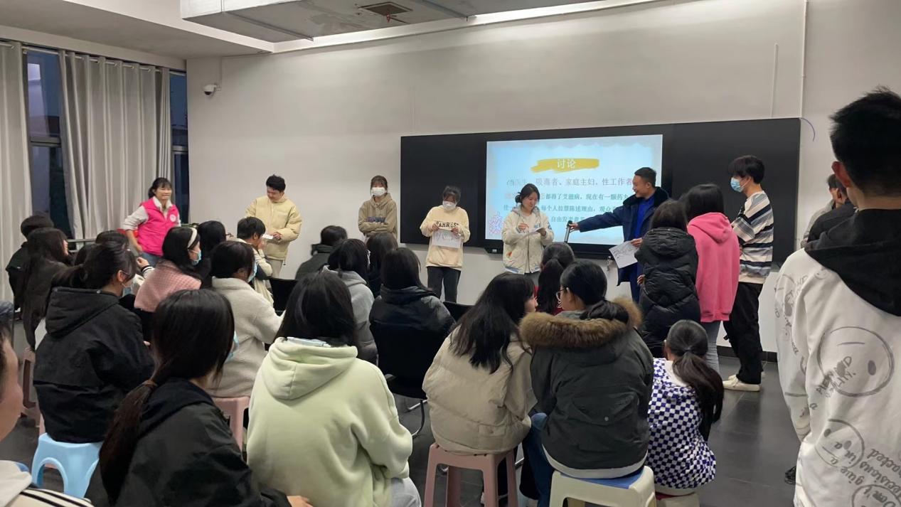 为心灵减压，为成长赋能 —九州网页版心理咨询中心开展 2021级学生心理健康主题团辅活动