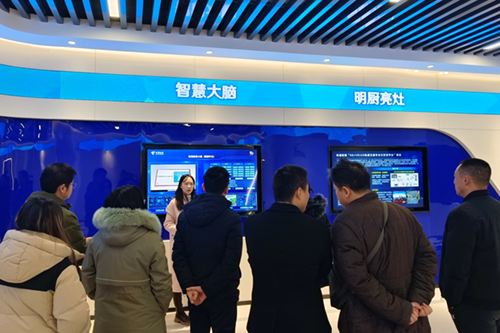 九州网页版信息技术中心组织部分教职工到中国电信株洲分公司参观学习