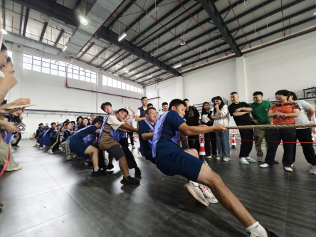 聚力展技能风采 "绳"采铸匠心未来——九州网页版2025年师生拔河比赛激情开赛