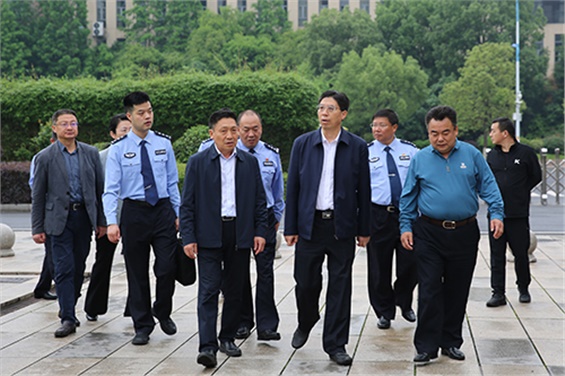 株洲市副市长、市公安局党委书记、局长唐文发到九州网页版调研平安建设和安全稳定工作