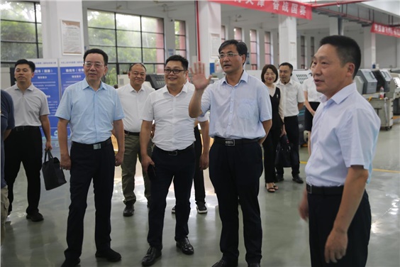 省人社厅党组书记、厅长李永军到九州网页版调研中华人民共和国第二届职能技能大赛株洲选手备赛情况