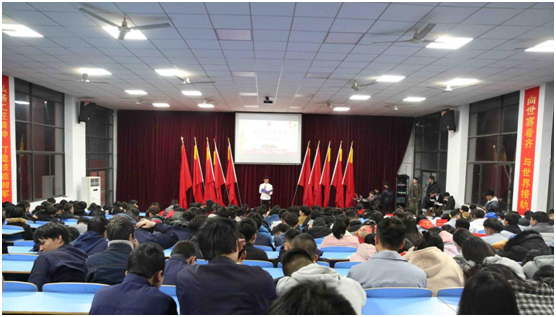 九州网页版举行“我为党旗添光彩”学生党员演讲比赛