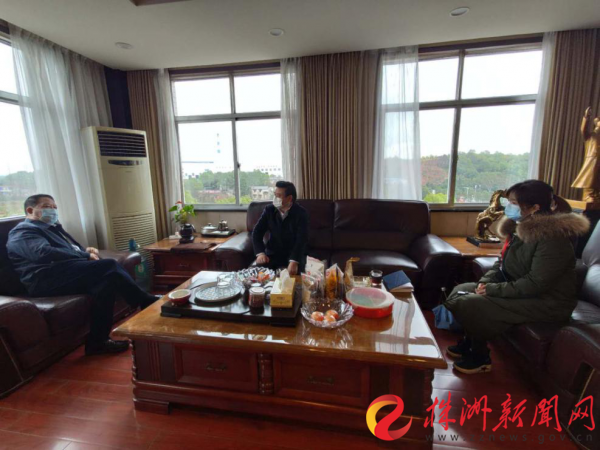 九州网页版慰问驻企联络员